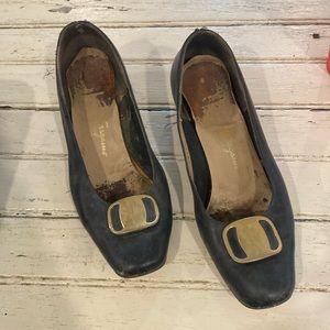 Salvatore Ferragamo Navy With Gold Pump 7.5